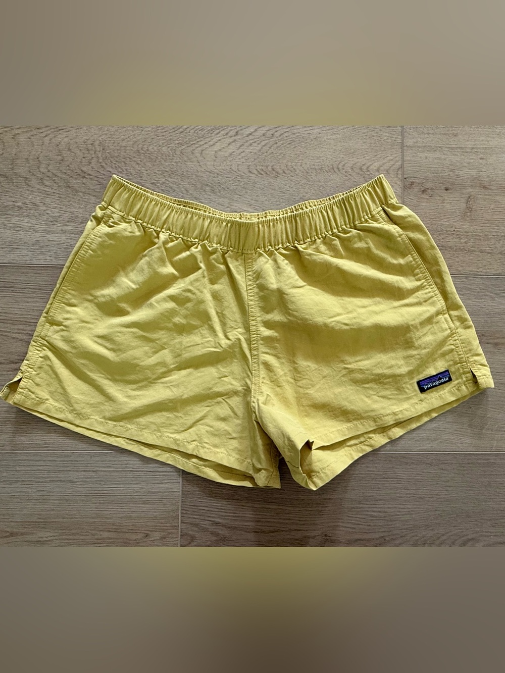 Patagonia Barely Baggies 2” Shorts Small Yellow